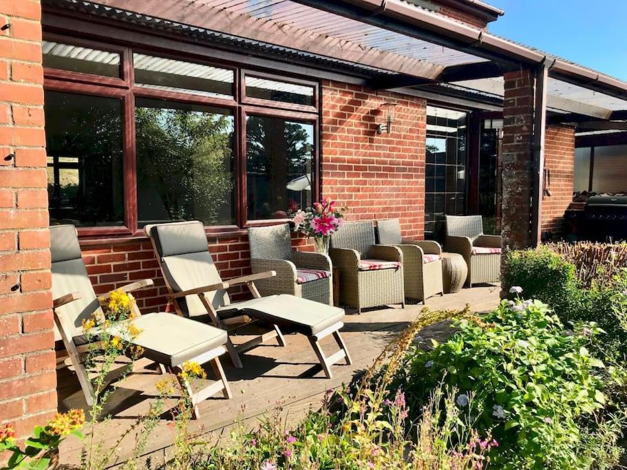 Arniss Farmhouse Fordingbridge Exterior foto